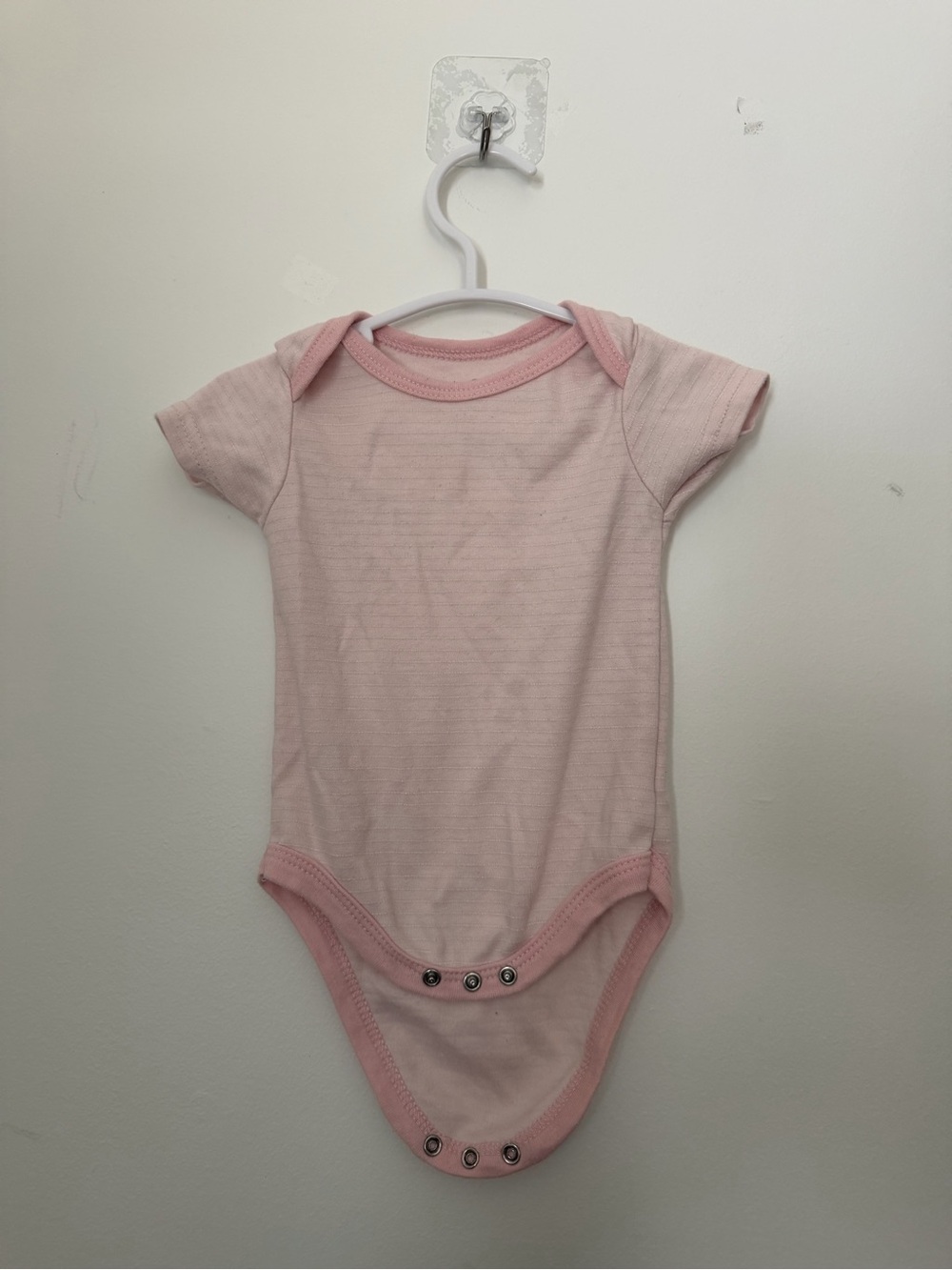 Kyle & Deena cute white pink striped short sleeve baby onesie shirt